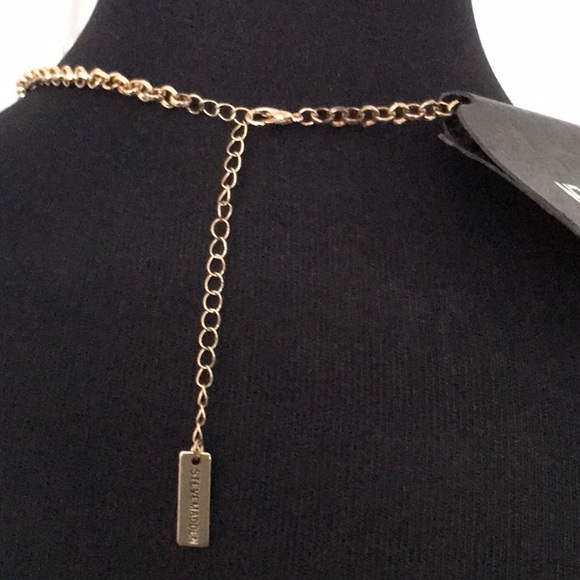 Steve Madden Gold and White Nautical Necklace with Shells and Pearls - Picture 5 of 5